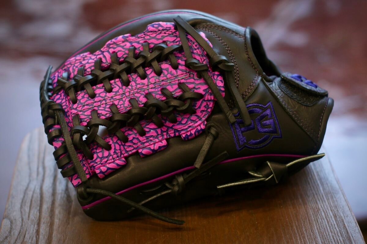 12.25 Fastpitch (LHT)