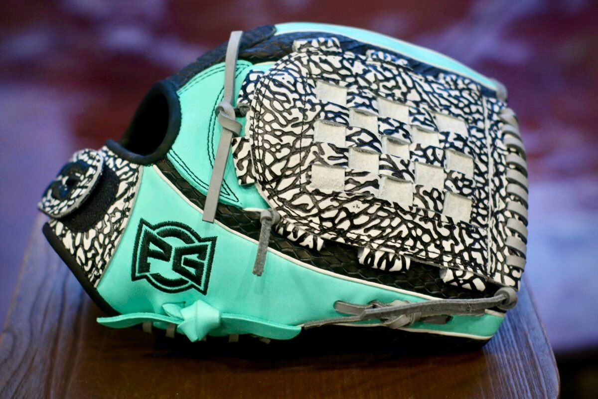 12.5 Fastpitch (RHT)
