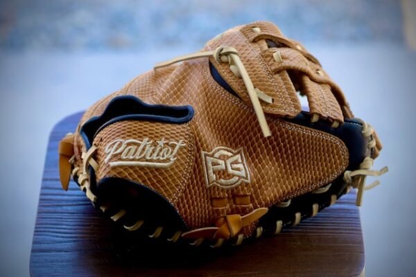 34 Fastpitch Catcher's Mitt RHT